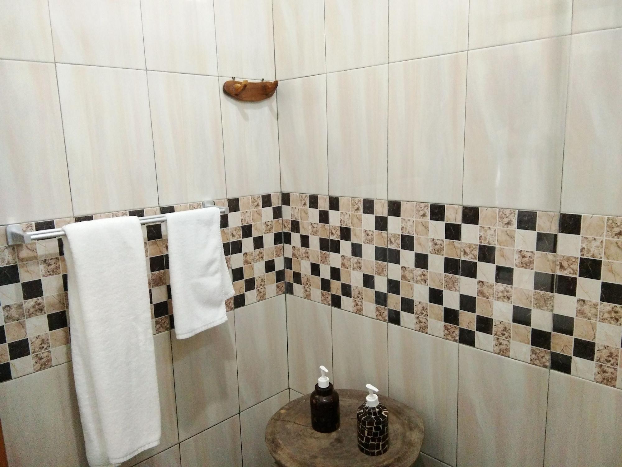 Bening House And Spa Seminyak  Bagian luar foto