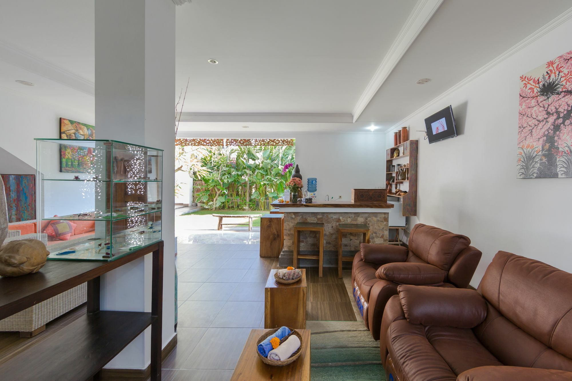 Bening House And Spa Seminyak  Bagian luar foto