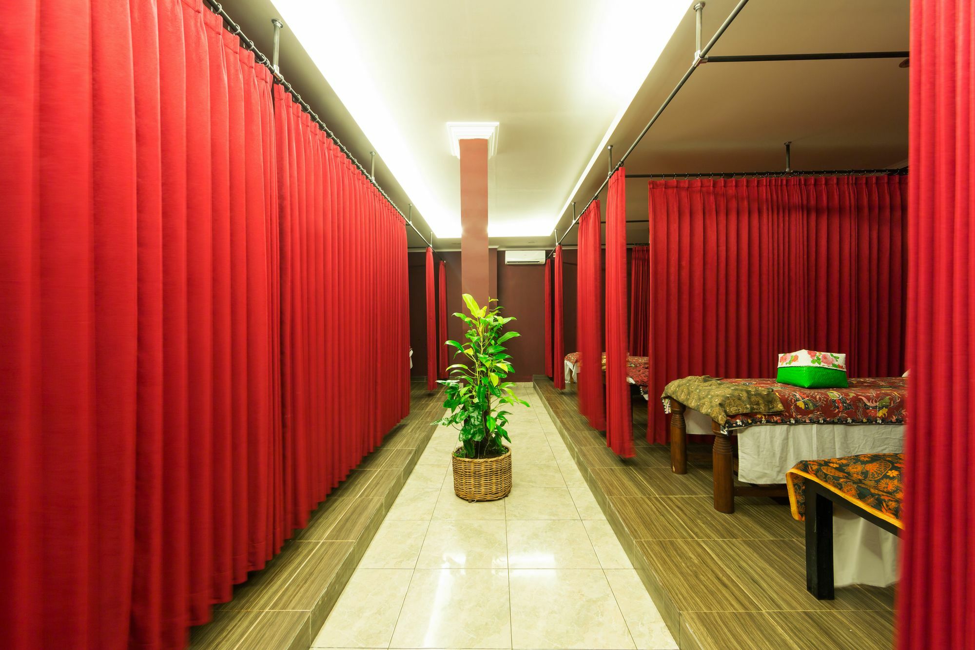 Bening House And Spa Seminyak  Bagian luar foto